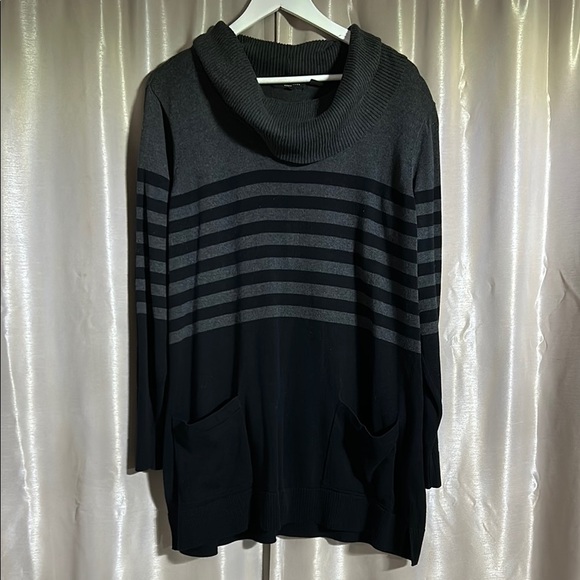 JEANNE PIERRE Black and Gray Cowl Neck Sweaters - Picture 1 of 7